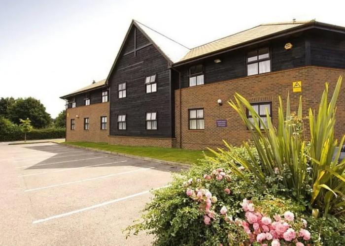 Premier Inn Farnborough West - Southwood