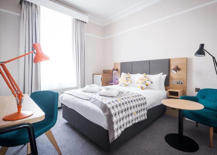 Holiday Inn Farnborough by IHG