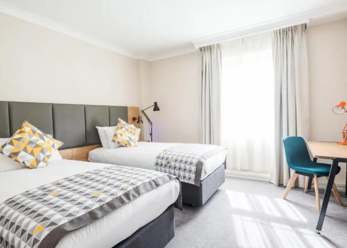Holiday Inn Farnborough by IHG