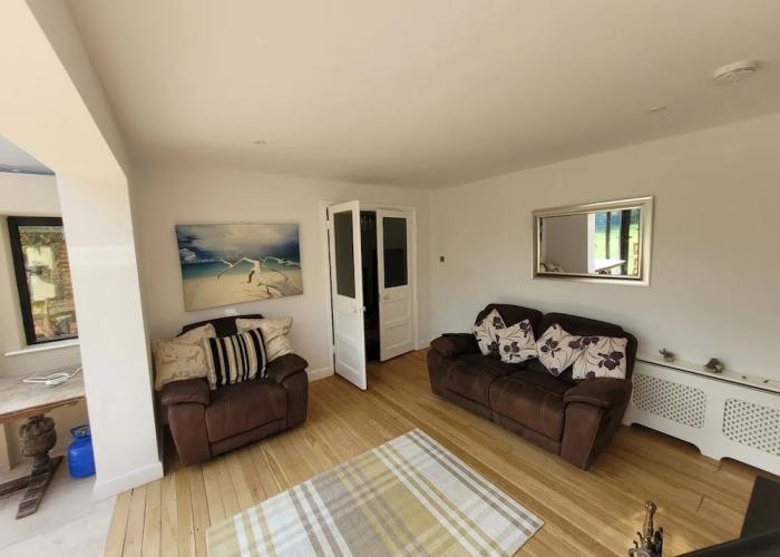 Remarkable 8 Bed Family House Sleeping 16 w/ Pool