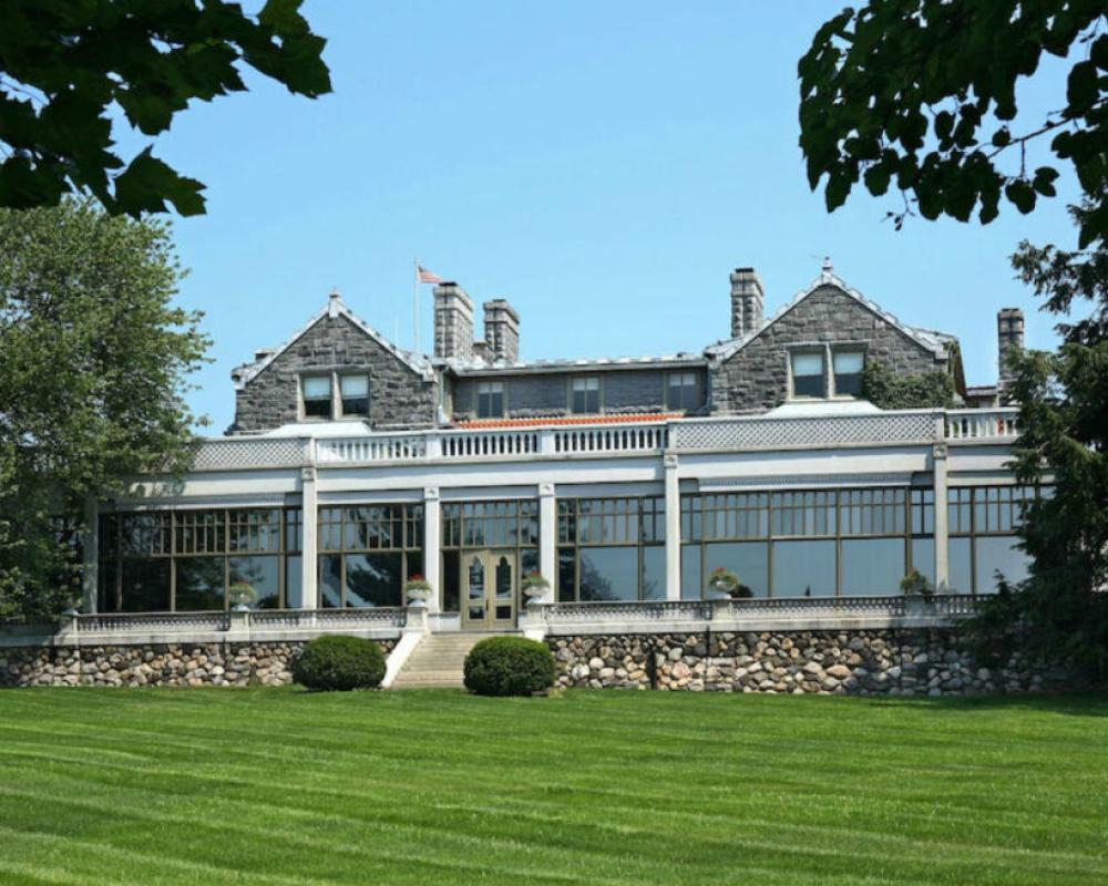Tarrytown House Estate