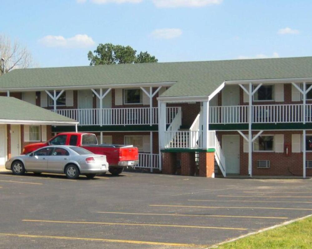 Luxury Inn & Suites Forrest City