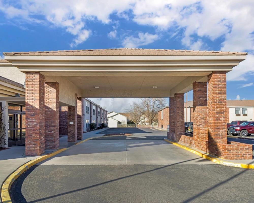 Comfort Inn & Suites Near Fallon Naval Air Station
