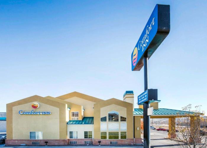 Quality Inn & Suites near NAS Fallon