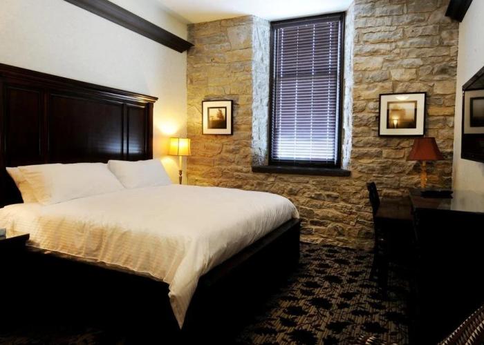 Stone Mill Inn
