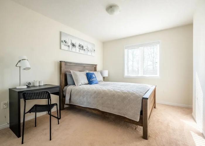 New 3BR Townhouse, Minutes to Niagara Falls and Brock University by GLOBALSTAY