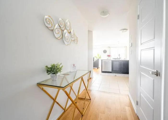 New 3BR Townhouse Minutes to Niagara Falls and Brock University by Globalstay Apartments