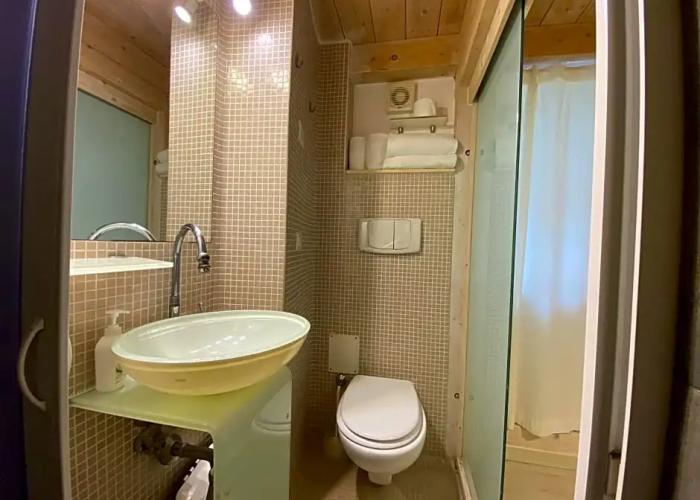 Bed  Breakfast White