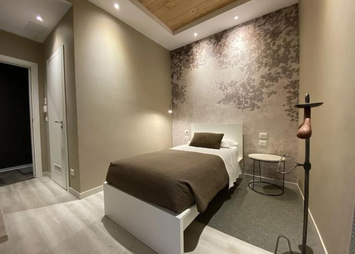 Bed  Breakfast White