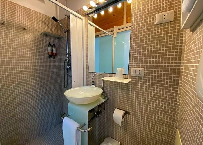 Bed  Breakfast White