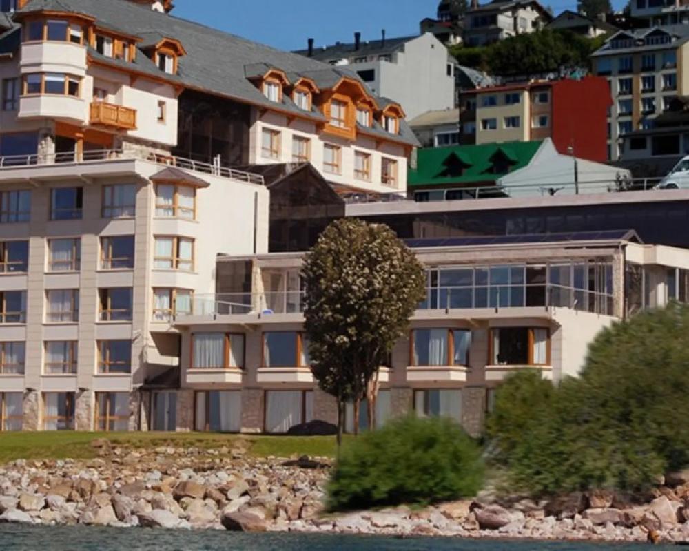 Cacique Inacayal Lake & Spa Hotel