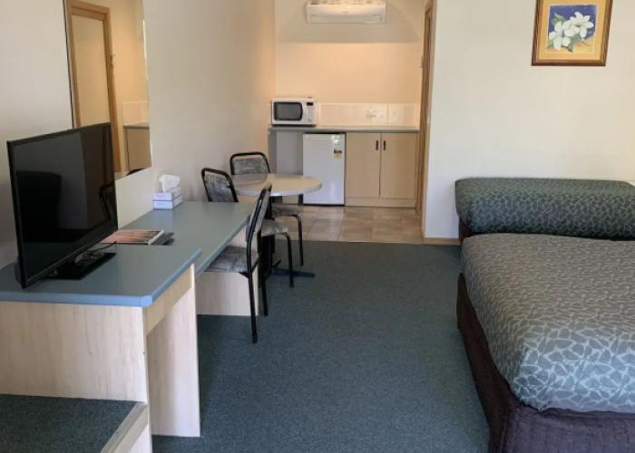 Arthur Phillip Motor Inn