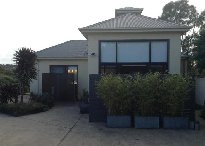 Hilltop Apartments Phillip Island - Adults Only