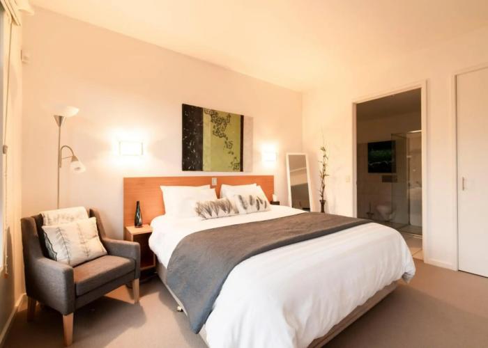 Hilltop Apartments Phillip Island - Adults Only