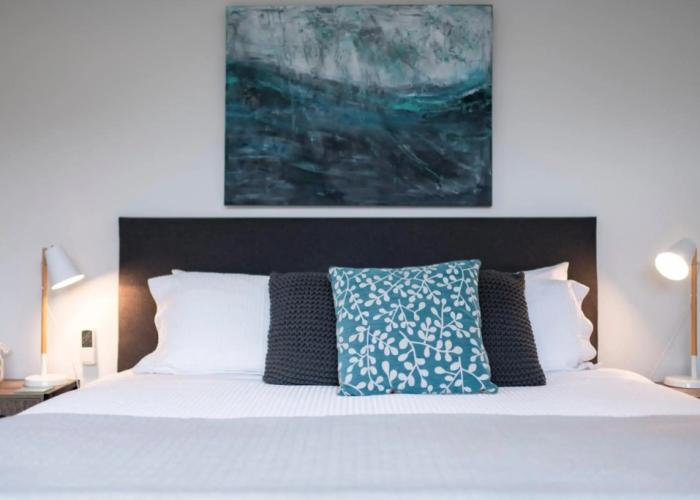 Hilltop Apartments Phillip Island - Adults Only