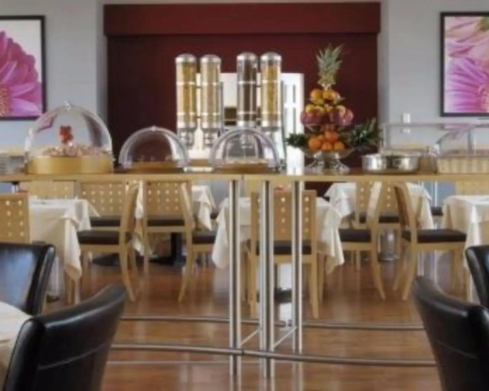 фото Hotel Executive