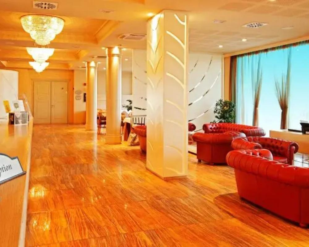 фото Grand Hotel Forlì