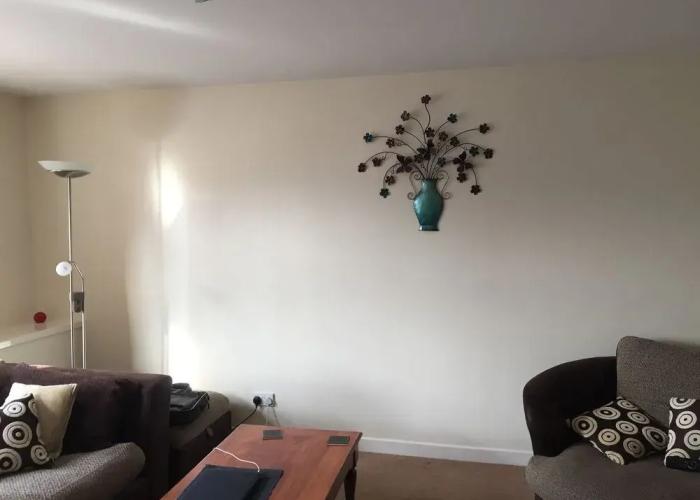 1 Varis Apartments