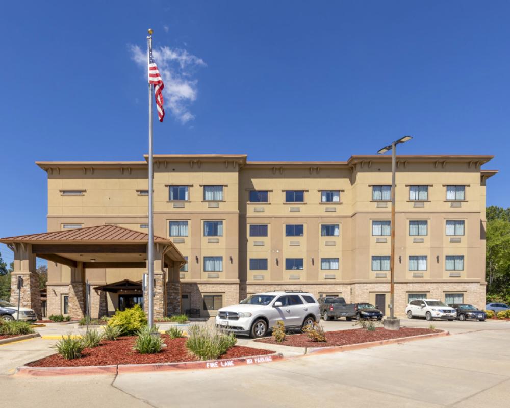 Best Western Plus Classic Inn & Suites