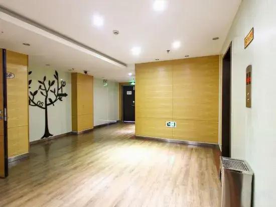 Motel 168 (Fuyang Funan Dicheng North Road)