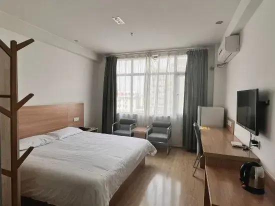 Motel 168 (Fuyang Funan Dicheng North Road)