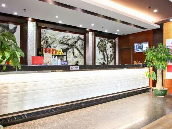 Motel 168 (Fuyang Funan Dicheng North Road)