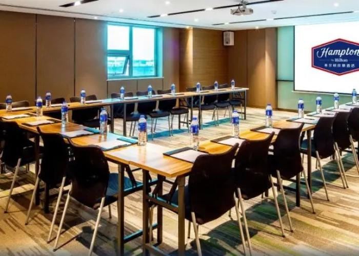 Hampton by Hilton Fuyang Guomao