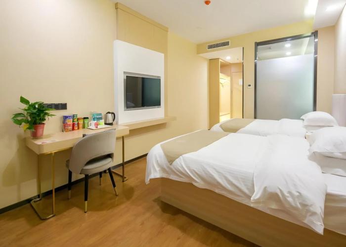 GreenTree Inn Fuyang Technician College