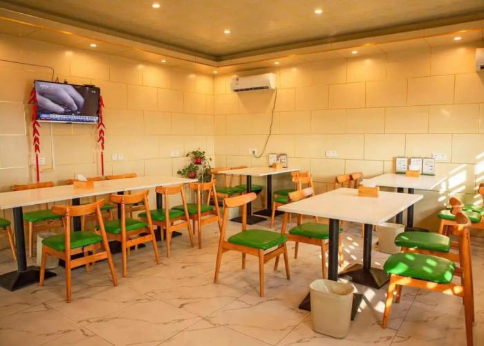 Vatica Jieshou City New Passenger Transport Center Hotel