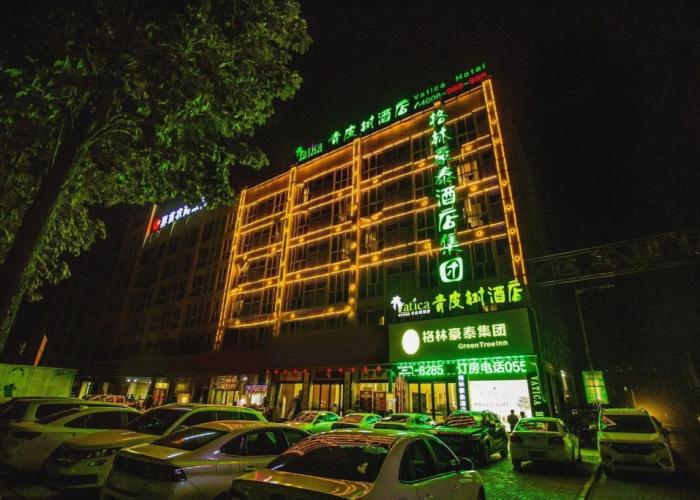Vatica Jieshou City New Passenger Transport Center Hotel
