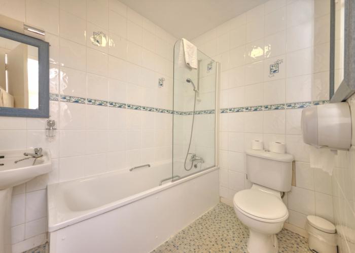 Muthu Fort William Hotel
