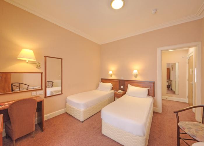 Muthu Fort William Hotel