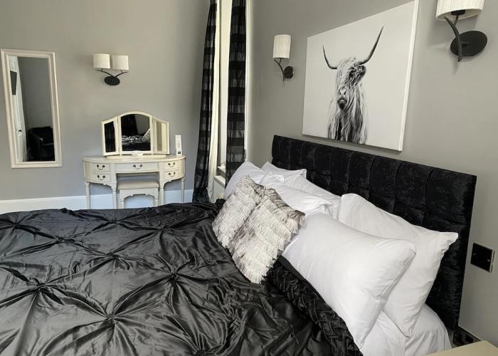 Ashburn House De Luxe B&B