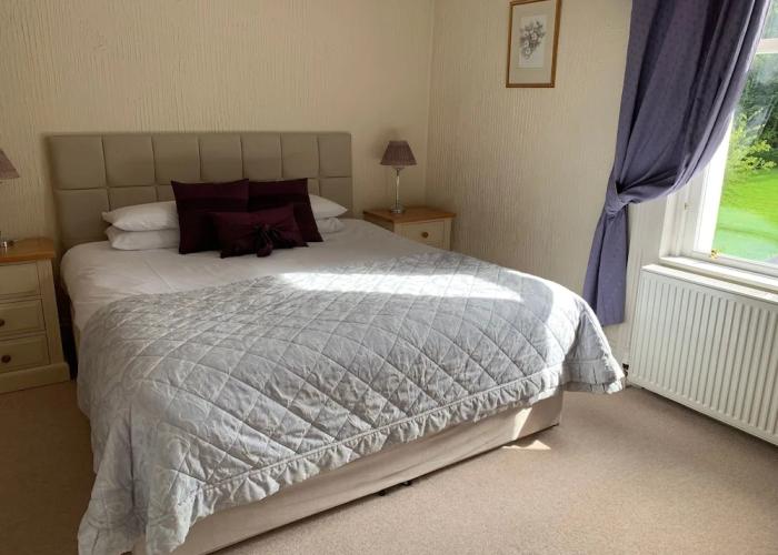Ashburn House De Luxe B&B