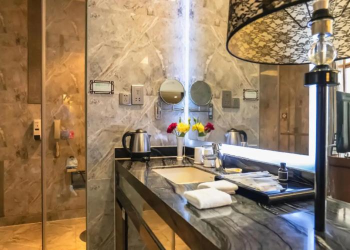 Huitang Huatian Hot Spring Resort Hotel