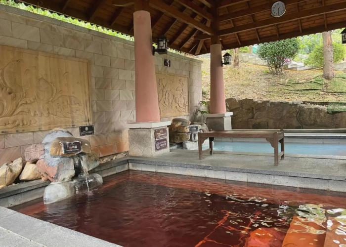 Huitang Huatian Hot Spring Resort Hotel