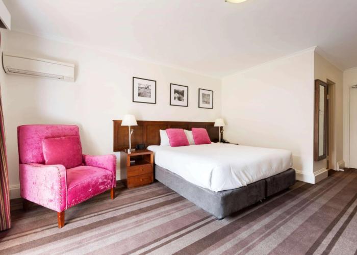 Mercure Canberra