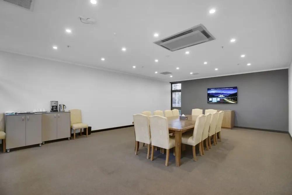 фото Canberra Accommodation Centre