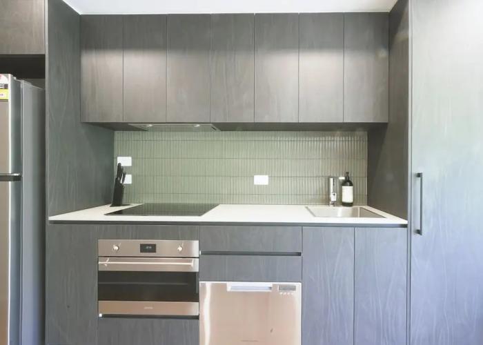 Modern apt in heart of the city