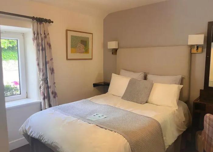 Lathkil Hotel