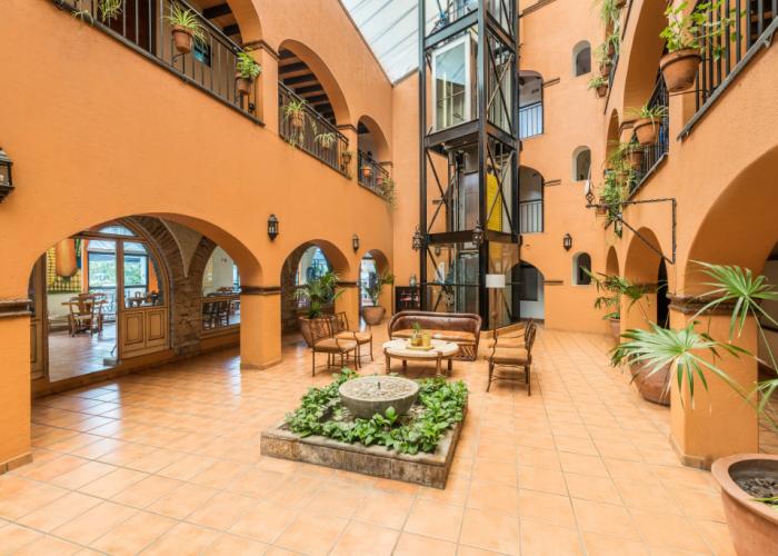 Hotel La Abadia Tradicional