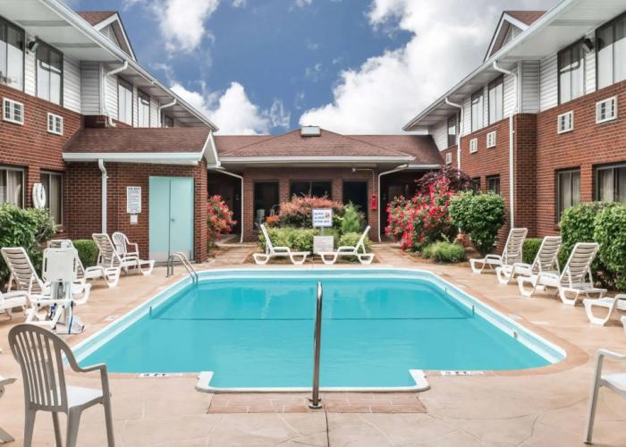 Super 8 by Wyndham O'Fallon