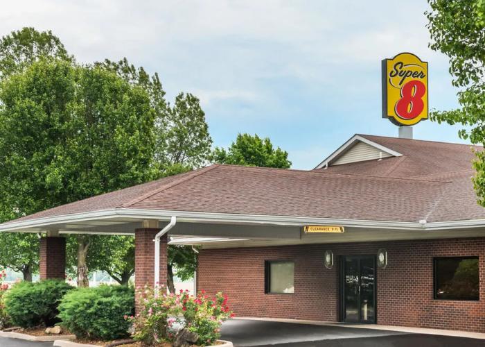 Super 8 O'fallon