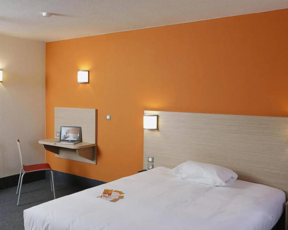 фото B&B HOTEL Gap