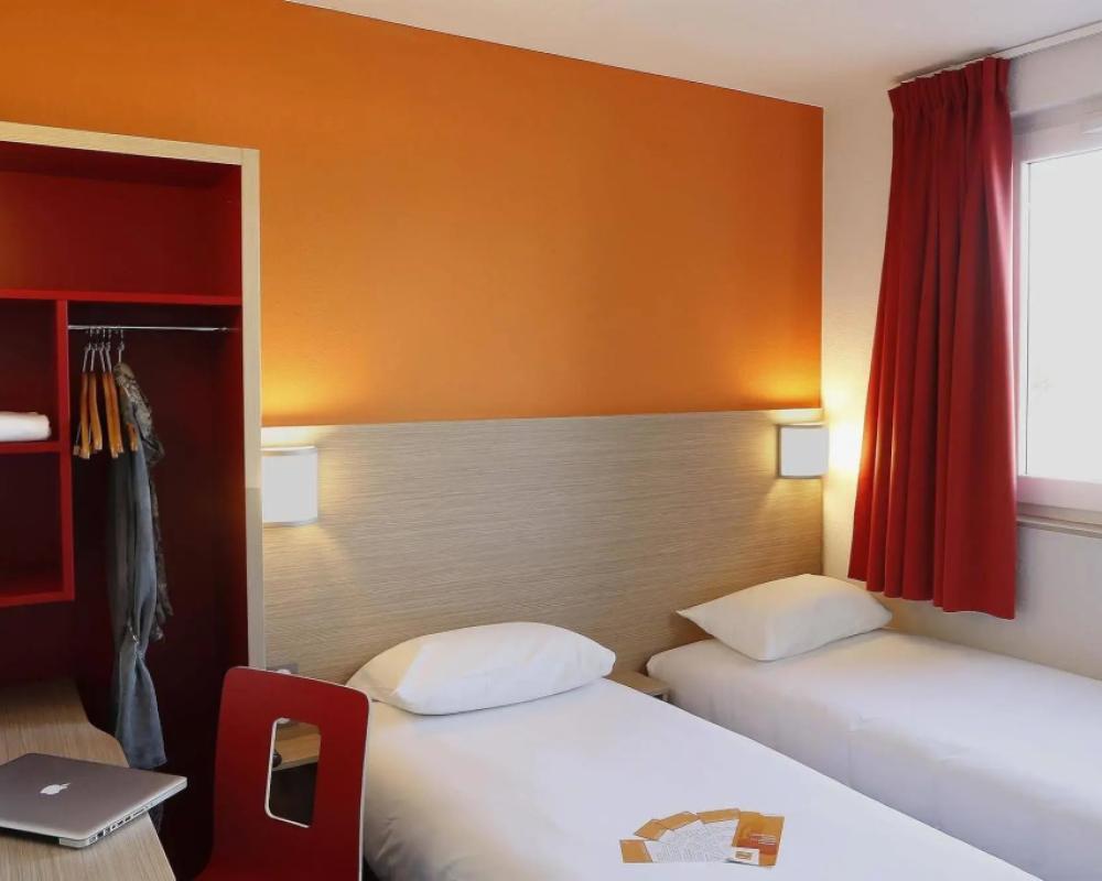 фото B&B HOTEL Gap