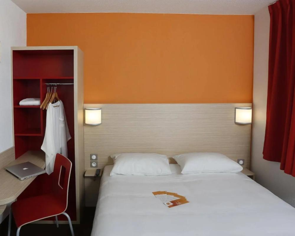 фото B&B HOTEL Gap