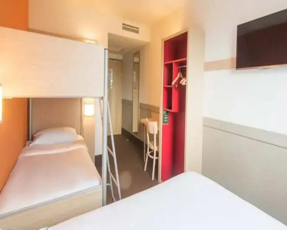 фото B&B HOTEL Gap