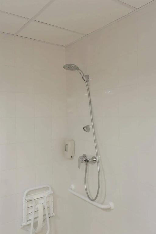фото B&B HOTEL Gap