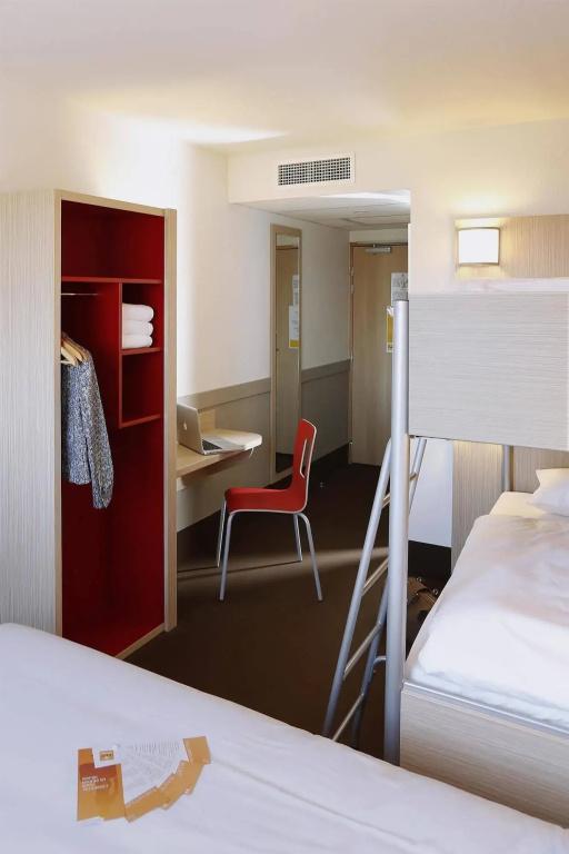 фото B&B HOTEL Gap