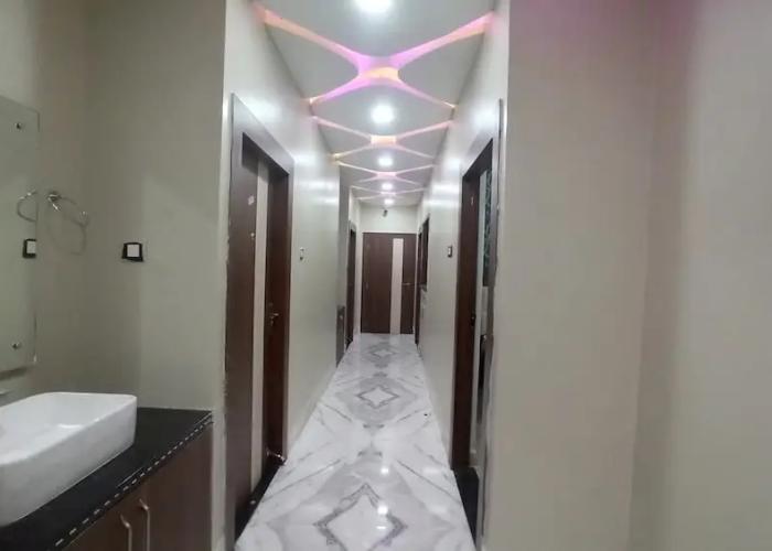 G P Guest House And Banquet Hall